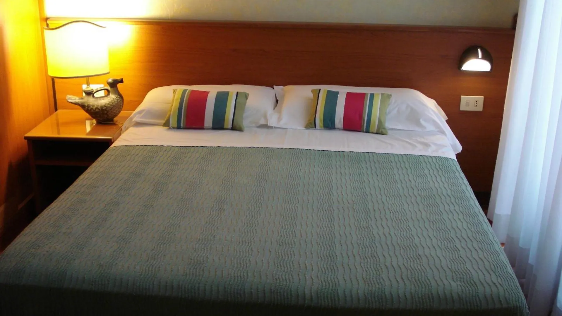 Hotel Corona Rome