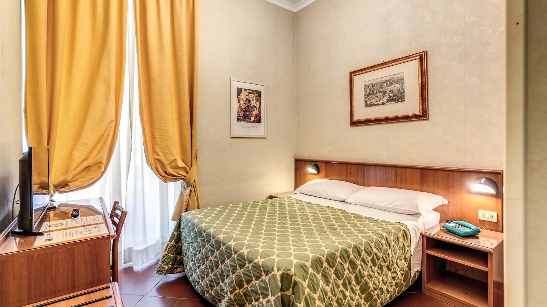 Hotel Corona Rome