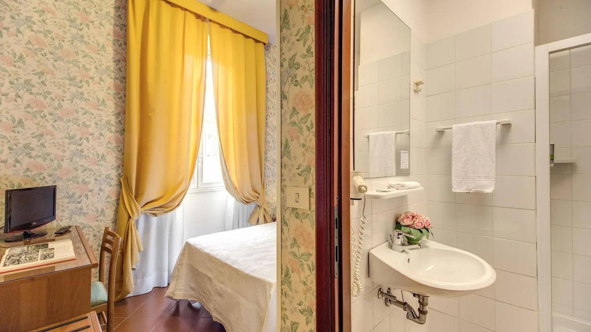 Hotel Corona Rome