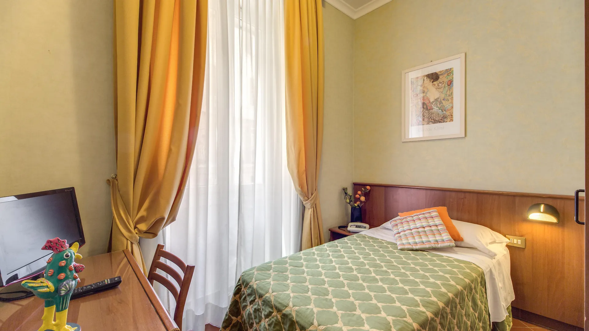Hotel Corona Rome