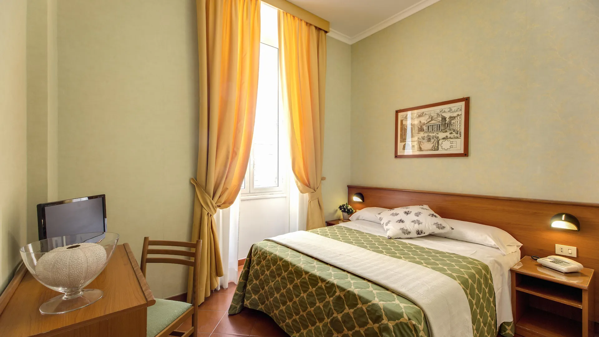 Hotel Corona Rome