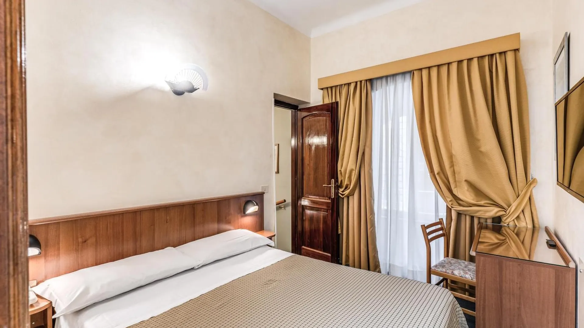 Hotel Corona Rome 3*,  Italie