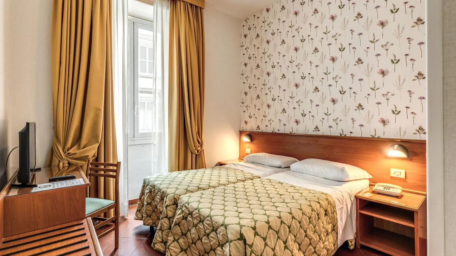 Hotel Corona Rome