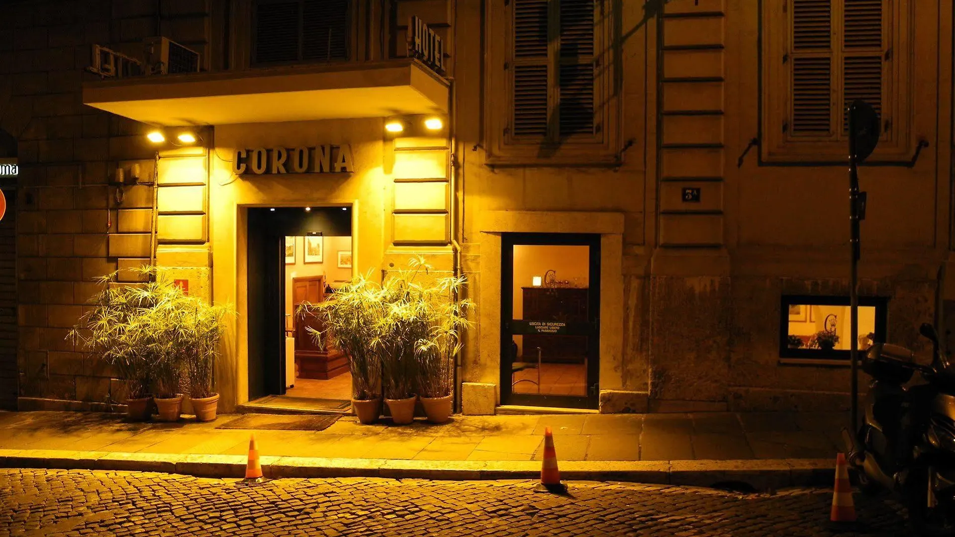 Hotel Corona Rome